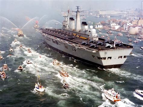 Ward part 809 Naval Air Squadron (4 BAE Sea Harriers absorbed into 801 Squadron)). . Hms invincible falklands